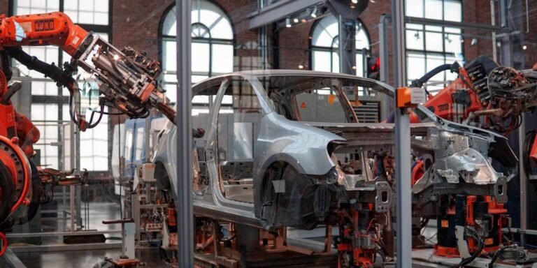 672b91ebad14699520ede63e Robot Factory min 768x384
