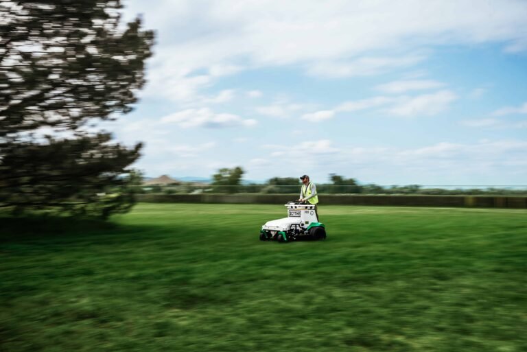 687c38158880a61765417175 Scythe Robotics Website Photos Roo Final Delivery 7 1 768x513