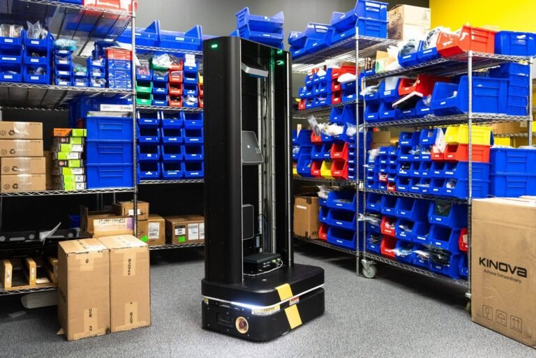 Boxer RFID Scanning Robot 4 1920x1283 min min 768x513