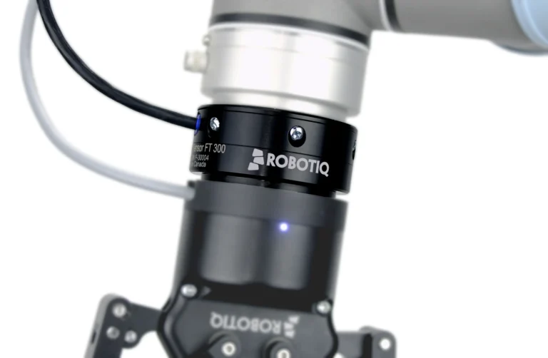Force Torque Sensor FT300 Robotiq Gripper Universal Robots zoomed min 768x502