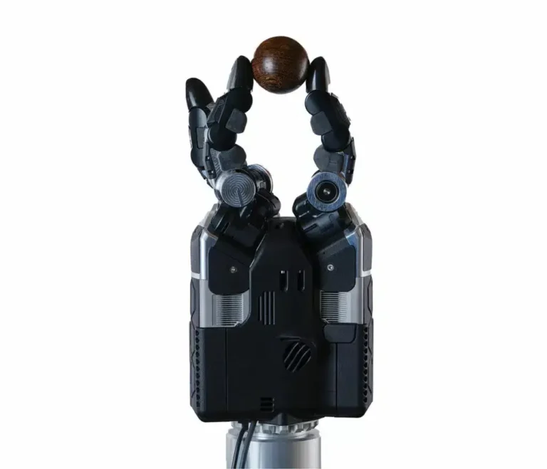 SRC New Hand May 2024 ball copia 1024x878jpg min 768x659