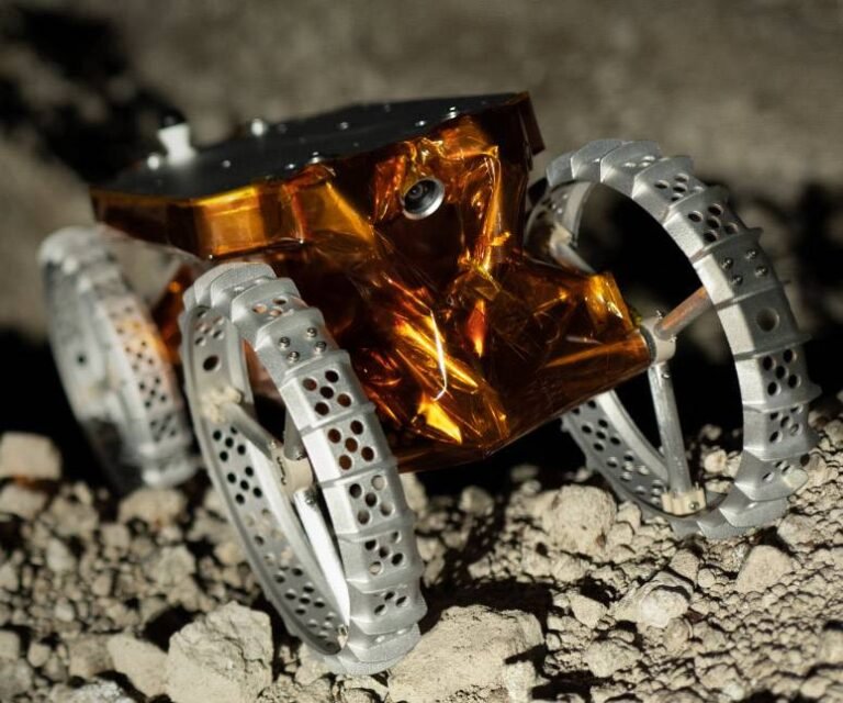 cube rover main min 768x640