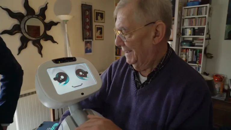 emotional robot for the elderly scaled min 768x432