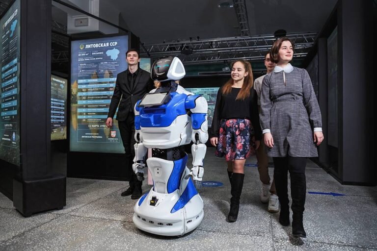 promobot 143 min 768x512