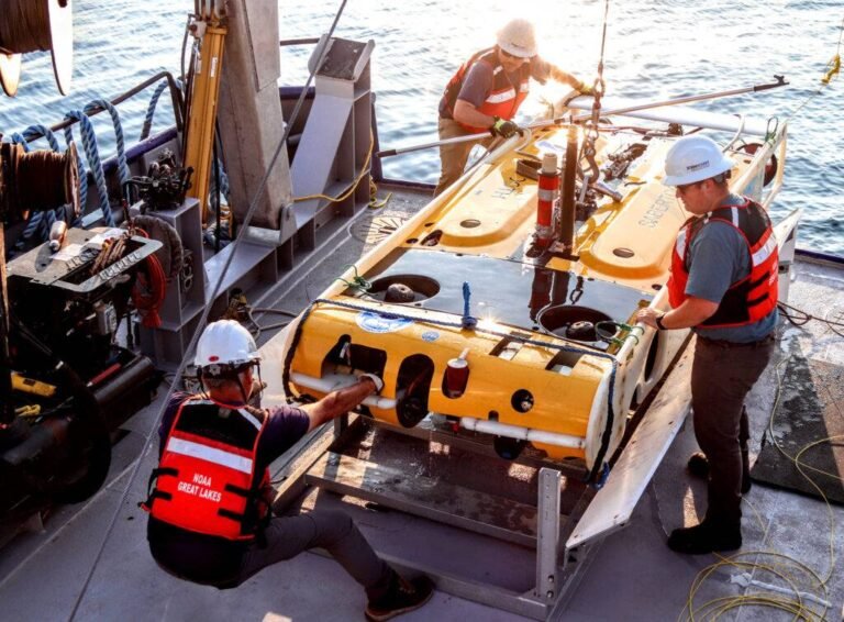 sabertooth auv rov recovery 1024x755 min 768x566