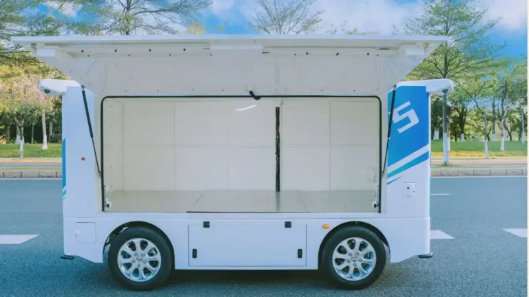 1 new delivery robot can haul 2200 pounds of your stuff min 768x432