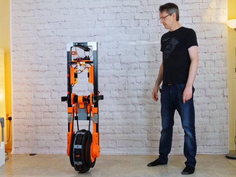 James Bruton one wheel robot DIY 6 min 768x576