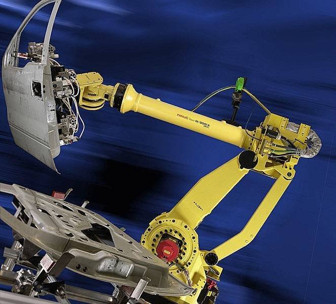 automotive assembly robot min