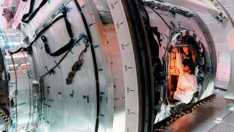 iss gallery 2 min 768x432