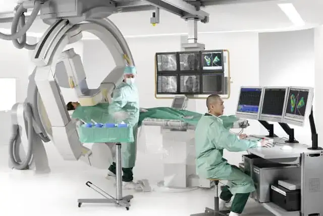 motion controlled patient table 1 1jpg min