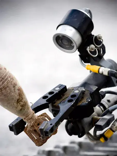 remotely operated vehicle 3jpg min