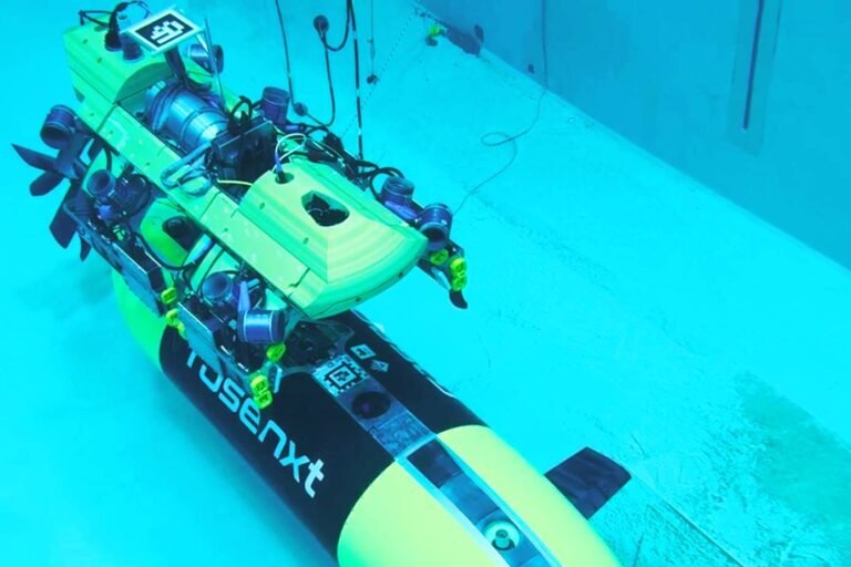 AUV min 768x512