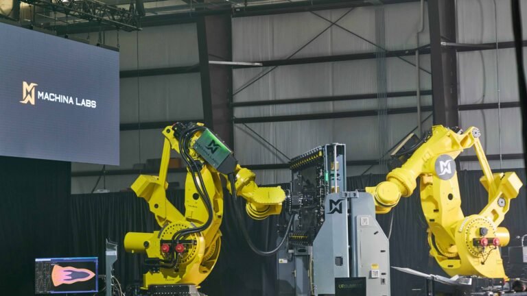 Machina Labs RoboCraftsman M2K Live Demo min 768x432
