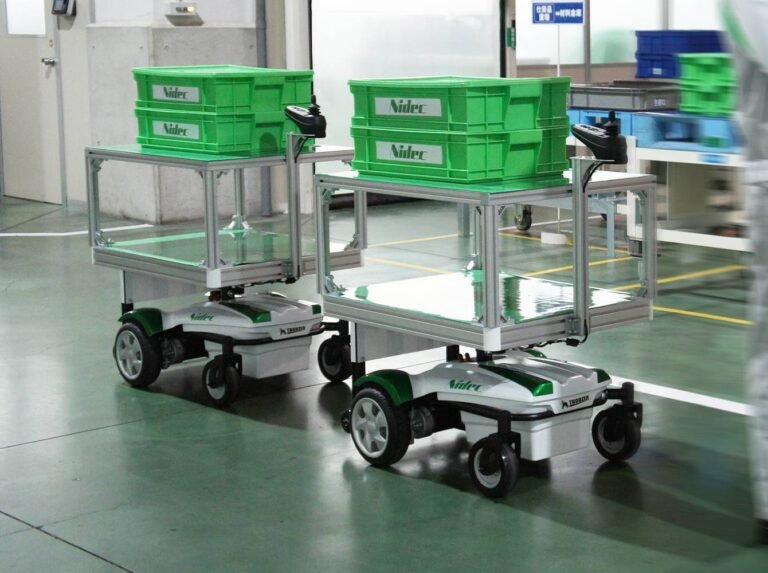 agv ex r img min 768x573